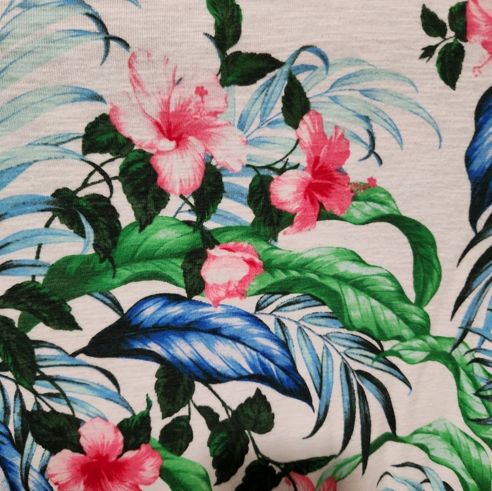 Tommy Bahama Floral Print Women's 3/4 Sleeve Top - Picture 5 of 10